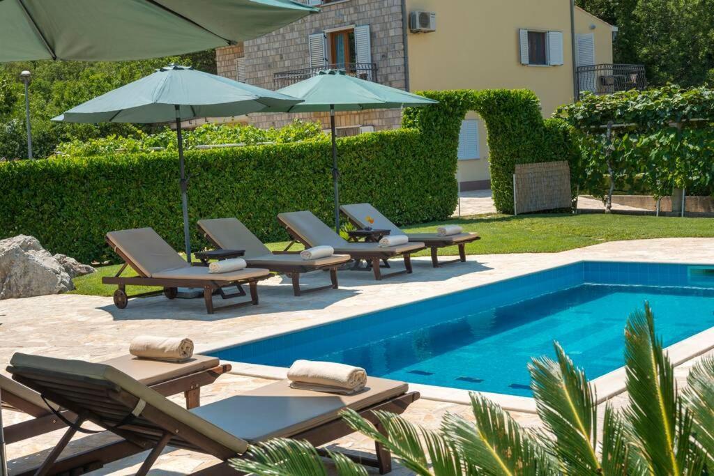 Donji Brgat Vila Vergatum-Privacy,Gym,Billiards,Table Tennis מראה חיצוני תמונה