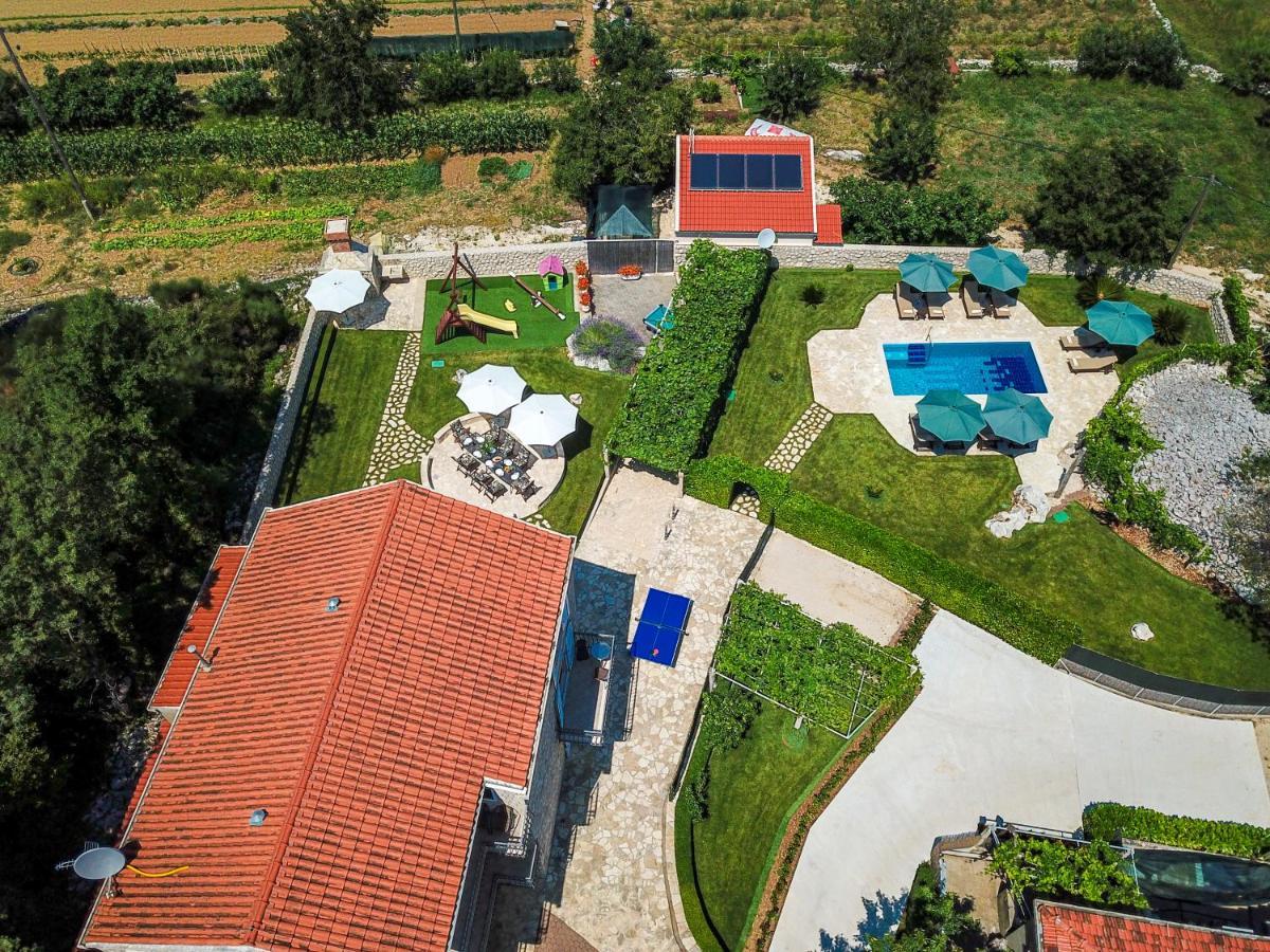 Donji Brgat Vila Vergatum-Privacy,Gym,Billiards,Table Tennis מראה חיצוני תמונה